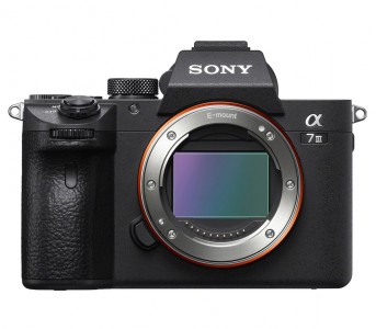 Фотоаппарат со сменной оптикой Sony Alpha a7 III Body (ILCE-7M3B) (ILCE7M3B.CEC)