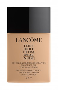 Тональный флюид с невесомым матовым покрытием 24 часа стойкости и комфорта Lancome Teint Idole Ultra Wear Nude Beige Nature 04 (3614272449893)