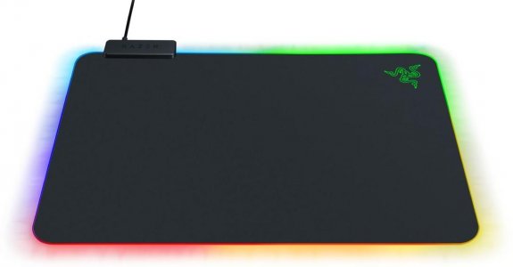Игровой коврик Razer Firefly V2 (RZ02-03020100-R3M1)