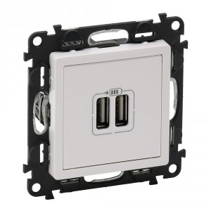 Розетка Legrand Valena Life 753412