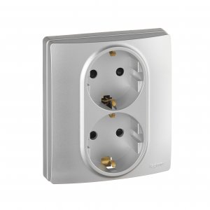 Розетка Legrand Etika 672433