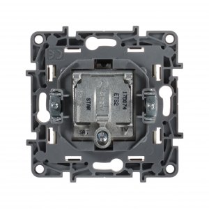 Розетка Legrand Etika 672357