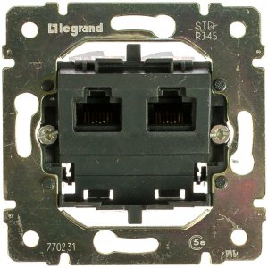 Компьютерная розетка Legrand Valena (770231)