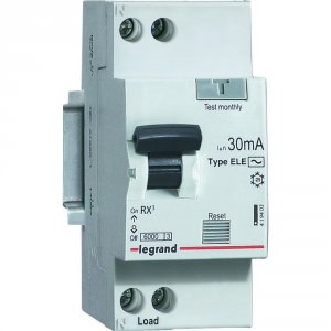 Автоматический выключатель дифференциального тока Legrand RX3 1P C20A 30мА 6кА (419400)