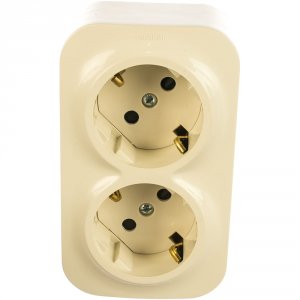 Розеточный блок Legrand Quteo 782267 слоновая кость (782253 255248)