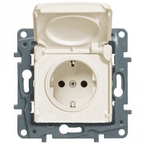 Розетка Legrand ETIKA (672332)