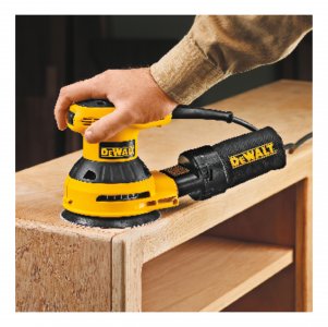 Шлифовальная шкурка для эксцентриковых шлифмашин Dewalt 125мм P60 8отв. (119838)