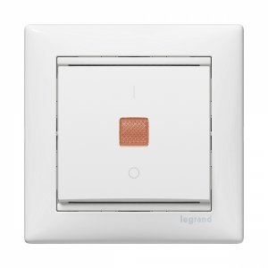 Одноклавишный выключатель Legrand Valena 694261