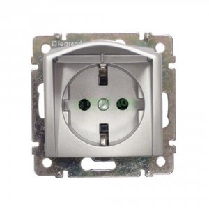Одноместная розетка Legrand Valena (770122)
