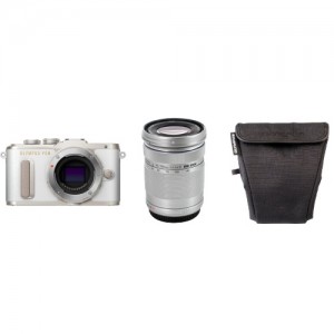 Цифровой фотоаппарат со сменной оптикой Olympus Wrapping case Чехол + EZ-M4015 Silver Объектив + E-PL8 Body White