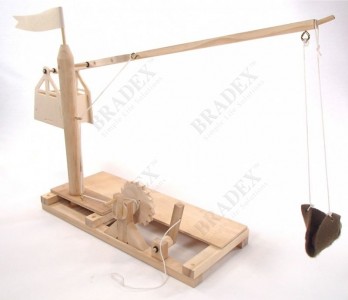 Конструктор деревянный BRADEX «Катапульта. Леонардо Да Винчи» (DE 0170)