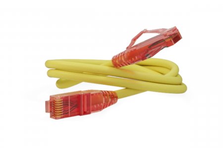 Сетевой кабель Hyperline PC-LPM-UTP-RJ45-RJ45-C5e-3M-LSZH-YL (30926)