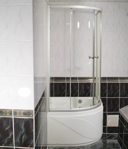 Душевой уголок IDDIS Glass 90x90 прозрачный, хром матовый (TF90MH)