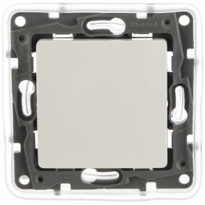 Одноклавишный переключатель Legrand ETIKA (672200)