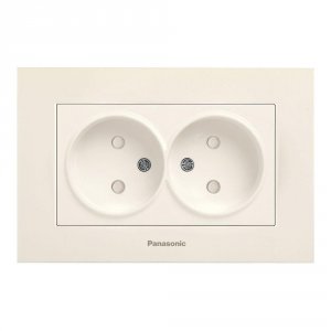 Розетка Panasonic Karre Plus (WKTC02142BG-RU)