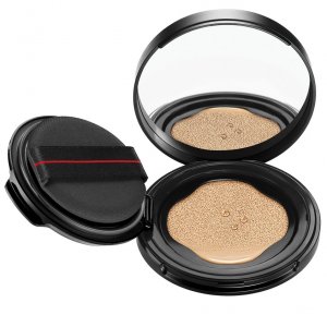 Тональные средства SHISEIDO Компактный кушон для свежего совершенного тона SYNCHRO SKIN (SHI5756SH)