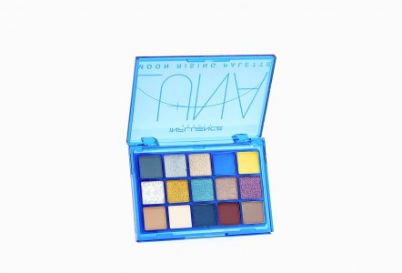 Палетка INFLUENCE BEAUTY Палетка теней MOON из 15 оттенков (FLU000089)